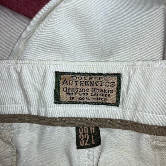 Dockers cotton khakis 36 x 32 pants - Picture 4 of 4